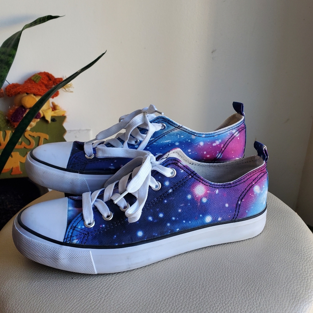 TWISTED women  tennis multicolor  sz 9.